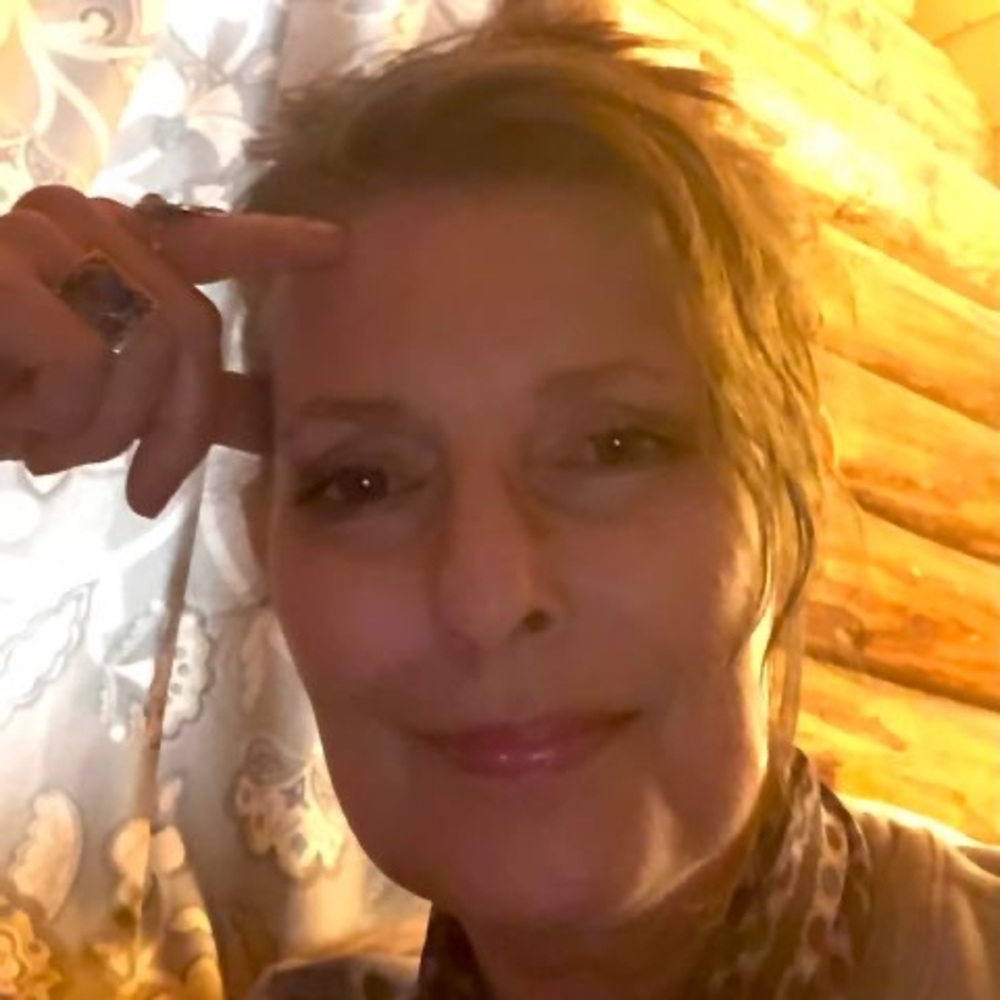Meet your Posher, Deb
